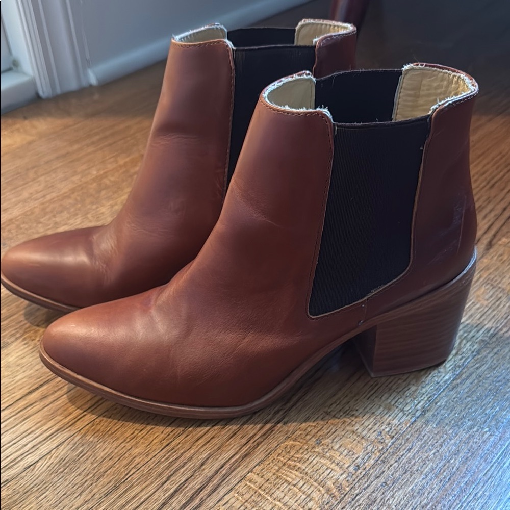 Nisolo Brown Leather Ankle Boots